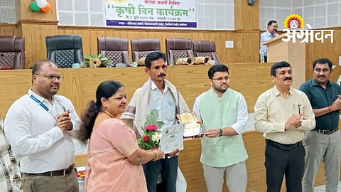 Progressive Farmers Honoured on Agriculture Day in Akola