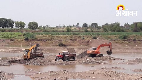 Farmers Raise Concern Over Sand Mining in Girna