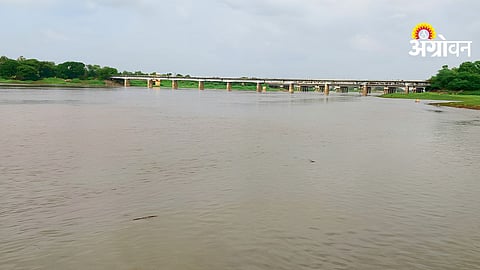 River Flood Crisis