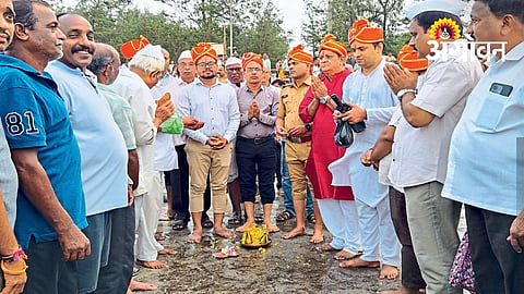 Raigad Fishermen Offer Coconut to the Sea God