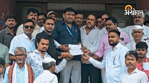 Drought relief demand by farmers in Kille Dharur