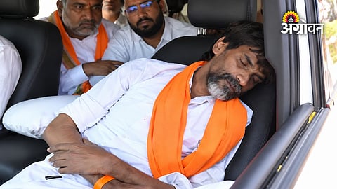 Manoj Jarange Patil leaves Antarwali Sarati for Mumbai