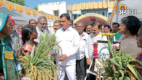 agricultural experts farmer guidance programme