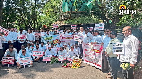 Farmers march to NHB office Pune