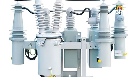Mahavitaran capacitor installation for farmers in Kolhapur