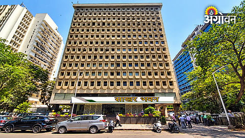 Maharashtra sugar industry news about sugar mill closures
