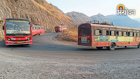 Government support needed for Maharashtra ST bus services