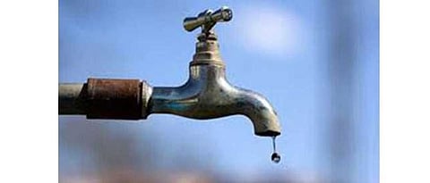 पाणी टंचाई निवारणाची कामे प्राधान्याने पूर्ण करा Water scarcity alleviation Complete tasks with priority