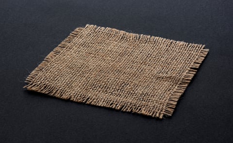Why are jute mills shutting down