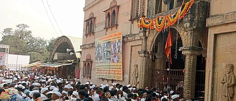 धन्य धन्य निवृत्ती देवा,  काय महिमा वर्णावा...