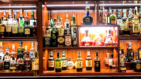 Why you [still] may not get to listen to your favourite music in Maharashtra pubs and restaurants this New Year’s Eve [Read Bombay HC order]