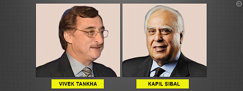 Senior Advocates Vivek Tankha (L) and Kapil Sibal (R) 