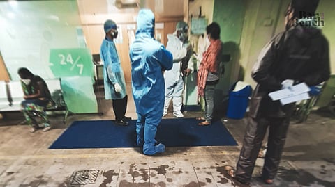 [COVID-19]: Karnataka High Court asks state government to clarify if quarantine period of workers would be considered as "period on duty"