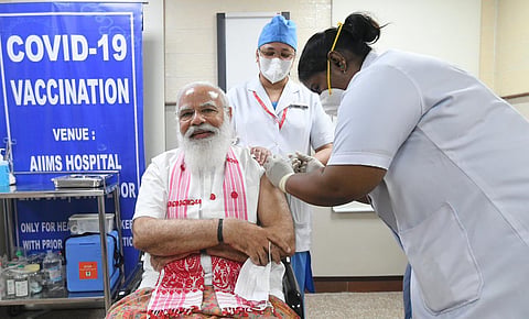 [Door-to-Door Vaccination] If Prime Minister, President can go to hospital to get COVID-19 vaccine, why can't State leaders? Bombay High Court