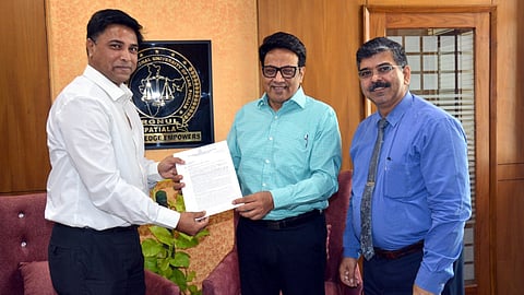 Prof Anand Pawar (L) with RGNUL Vice-Chancellor Prof GS Bajpai (C) and Prof NK Vats (R)