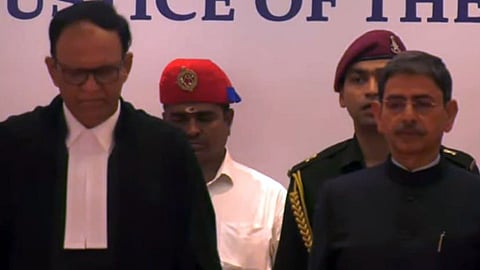 CJ Gangapurwala and Governor RN Ravi