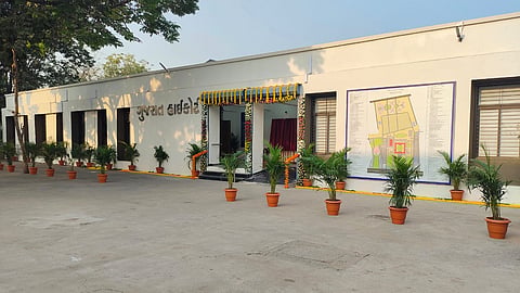 Free Medical Facilities, Gujarat High Court
