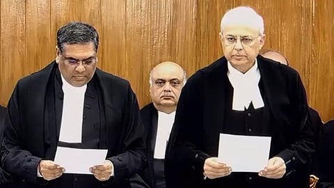 Justice Manmohan being sworn in as Supreme Court judge