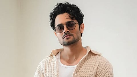 Bhuvam Bam
