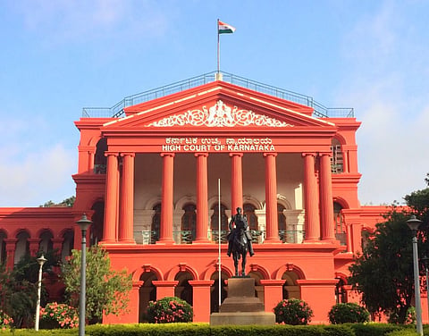Karnataka HC slaps Commissioner of Service Tax with 1 lakh costs for “callous, negligent behaviour”