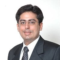 V Law Partners merges with DH Law Associates, which becomes 10-Partner firm