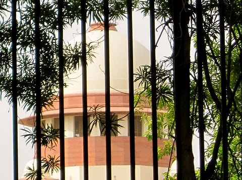 Supreme Court gives Maharashtra govt 14 days to grant licenses to dance bars