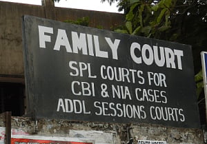 Delhi HC asks trial court to adjust the time for hearing after litigant-mother says Video Conferencing device is used by children for school