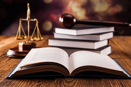 10 features that distinguish the NCLT from the CLB