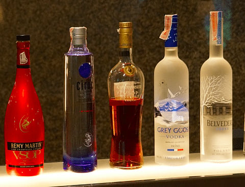Breaking: Are toddy shops subject to National Highway #LiquorBan? SC issues notice