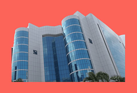 SEBI directs Singh Brothers to repay 403 crores to Fortis Healthcare