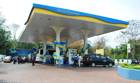 Delhi HC imposes costs of Rs 1 lakh on Bharat Petroleum for “harassing common citizens”