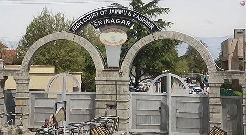 Jammu & Kashmir High Court summons three Senior Advocates on complaint by Law Secretary alleging anti-national  activities