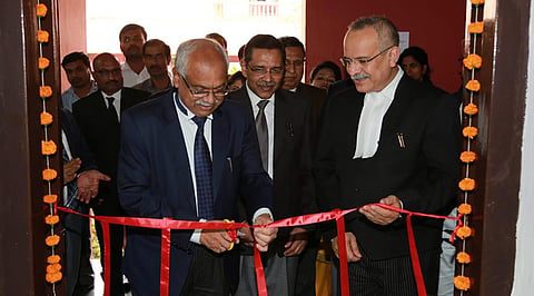 Madhya Pradesh HC becomes first to provide online certified copies of Judgments to lawyers, litigants [Read Press Release]
