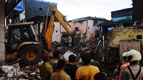 Malad building collapse