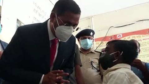 Justice B Verappa heard grievance of a person in Kolar district hospital 