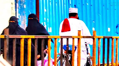 Muslim man and women
