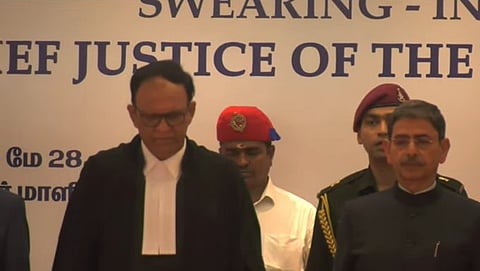 CJ Gangapurwala and Governor RN Ravi