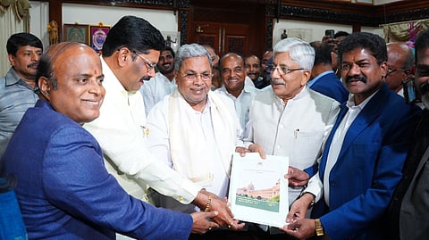 ಜಾತಿ ಗಣತಿ ವರದಿ ಸಲ್ಲಿಕೆ; ಸರ್ಕಾರ ಇನ್ನಷ್ಟೇ ಕ್ರಮಕೈಗೊಳ್ಳಬೇಕು: ಹೈಕೋರ್ಟ್‌ಗೆ ಎಜಿ ವಿವರಣೆ