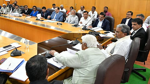 ದೇವದಾಸ್‌ ಸಹಿತ ಮೂವರು ಎಎಜಿಗಳನ್ನು ಸೇವೆಯಿಂದ ಬಿಡುಗಡೆಗೊಳಿಸಿದ ಸರ್ಕಾರ; ಹೊಸಬರ ನೇಮಕ
