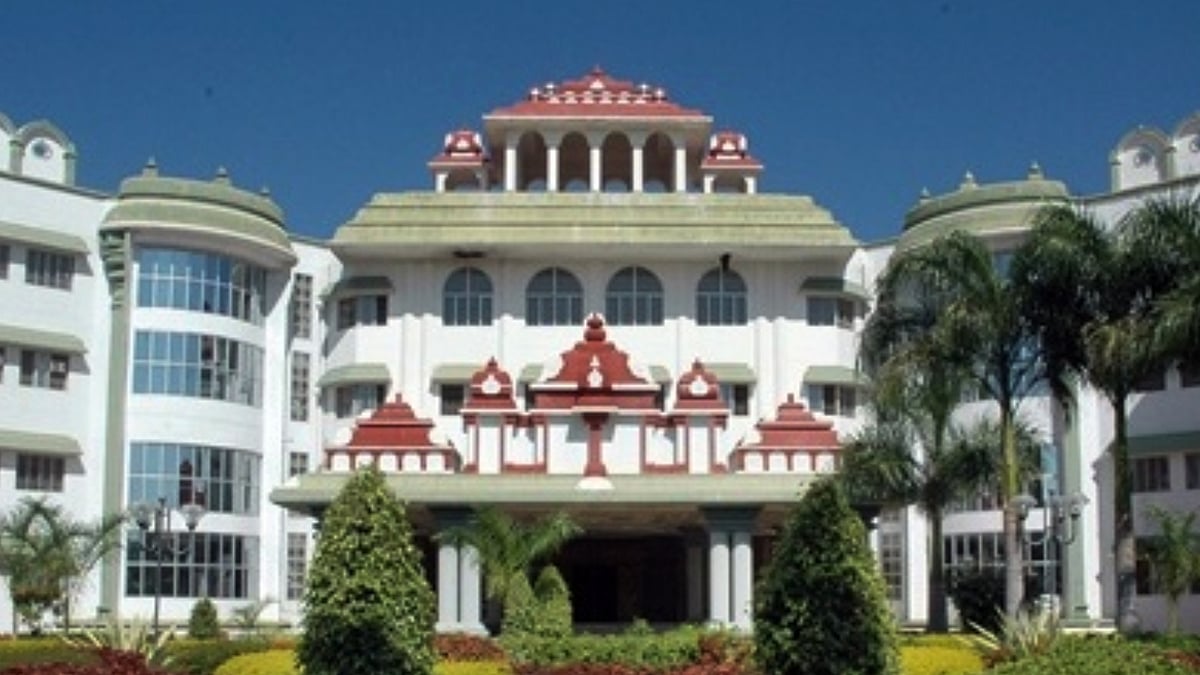 Madras High Court questions liability of villagers who removed illegally installed pipes when official machinery failed