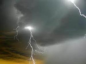 মানিকগঞ্জে বজ্রপাতে কৃষকের মৃত্যু