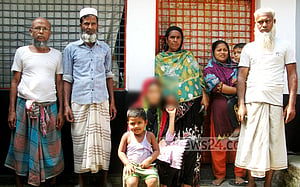 স্ত্রীর অধিকারের দাবিতে স্বামীর বাড়িতে তরুণীর অনশন