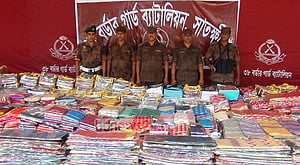 সাতক্ষীরায় ভারতীয় কাপড় জব্দ