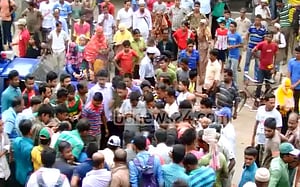 সাতক্ষীরায় ট্রাকচাপায় কিশোর নিহত