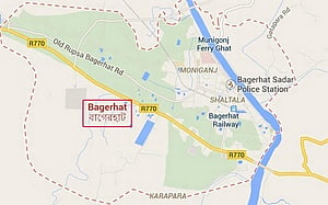 পিকআপ-মোটরসাইকেল সংঘর্ষে দম্পতি নিহত