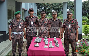 দিনাজপুরে ১০ টুকরো কষ্টিপাথর উদ্ধার