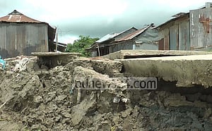 নদীতীর সংরক্ষণ না হওয়ায় ক্ষোভ
