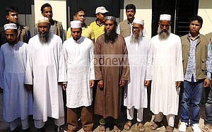 বরিশালে প্রশ্ন ফাঁসের অভিযোগে আটক ৬