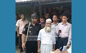নাটোরে মজুদ ১০০ টন চাল জব্দ, দোকান মালিক কারাগারে