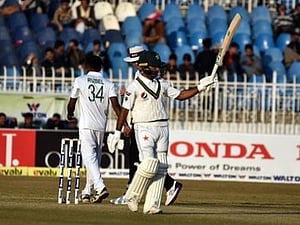 রুবেলকে খেলানোর ব্যাখ্যা বোলিং কোচের